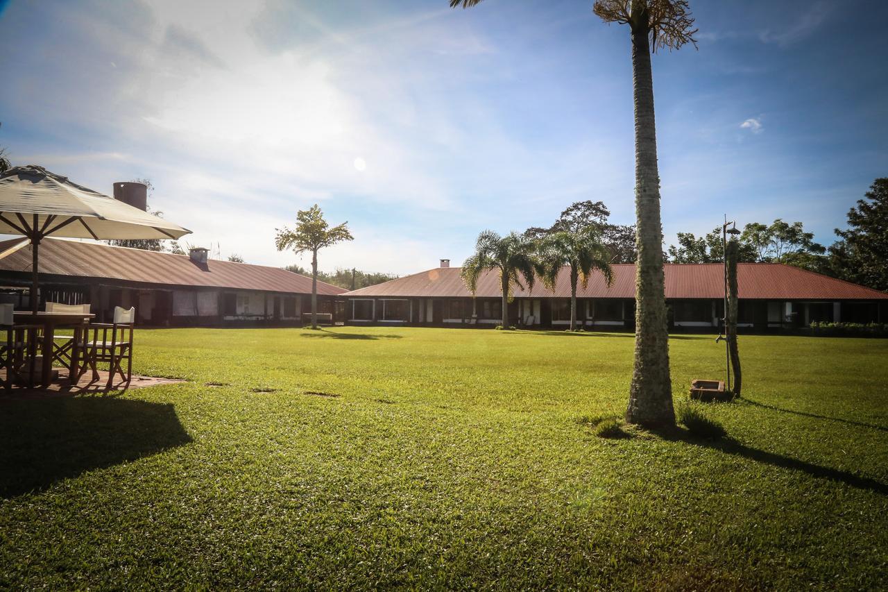 Aguape Lodge Colonia Carlos Pellegrini  Exterior photo